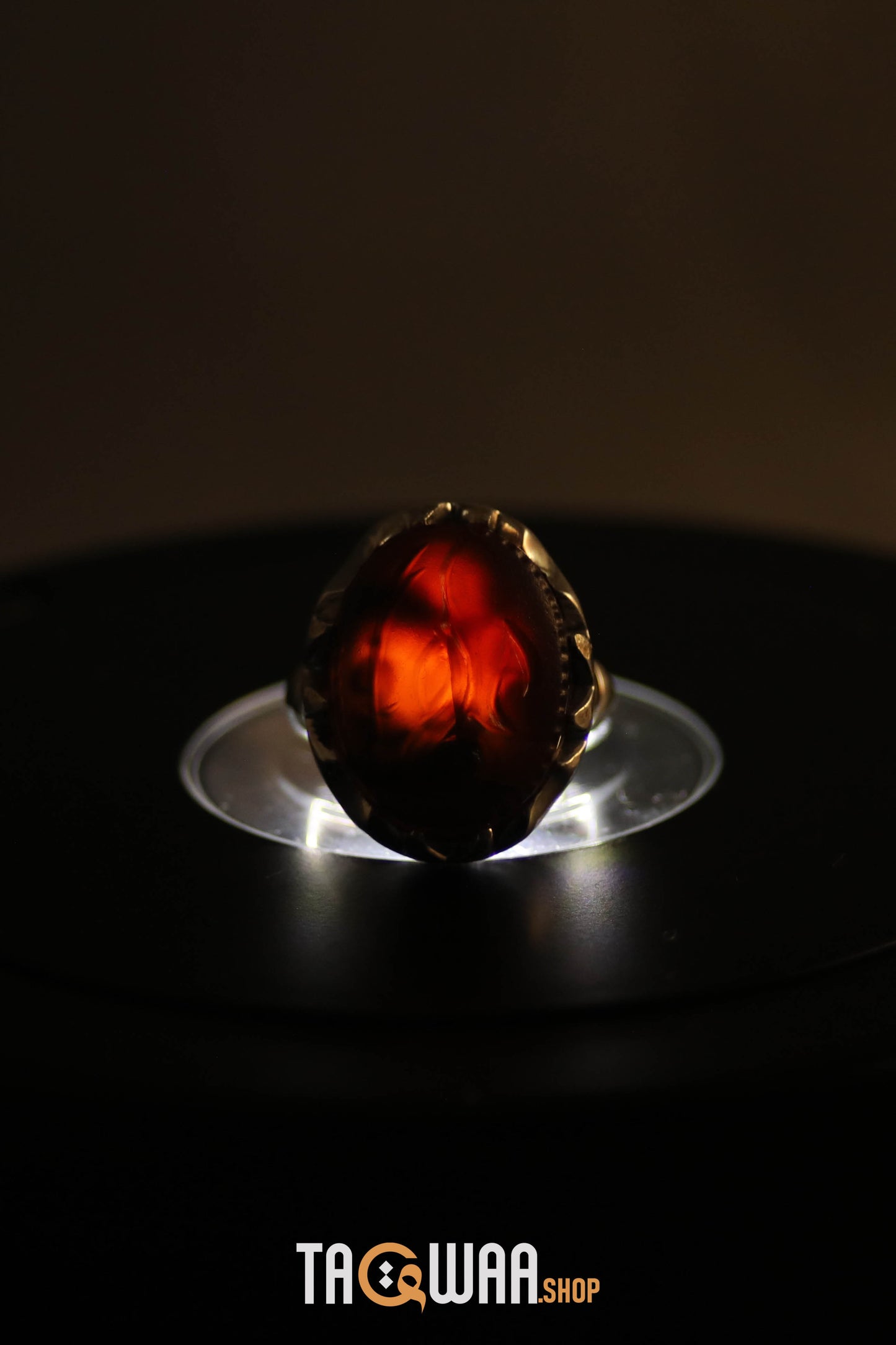 Artisan Silver Ring with Dark Cherry Yemeni Agate and 'Ali' Inscription – Timeless Elegance