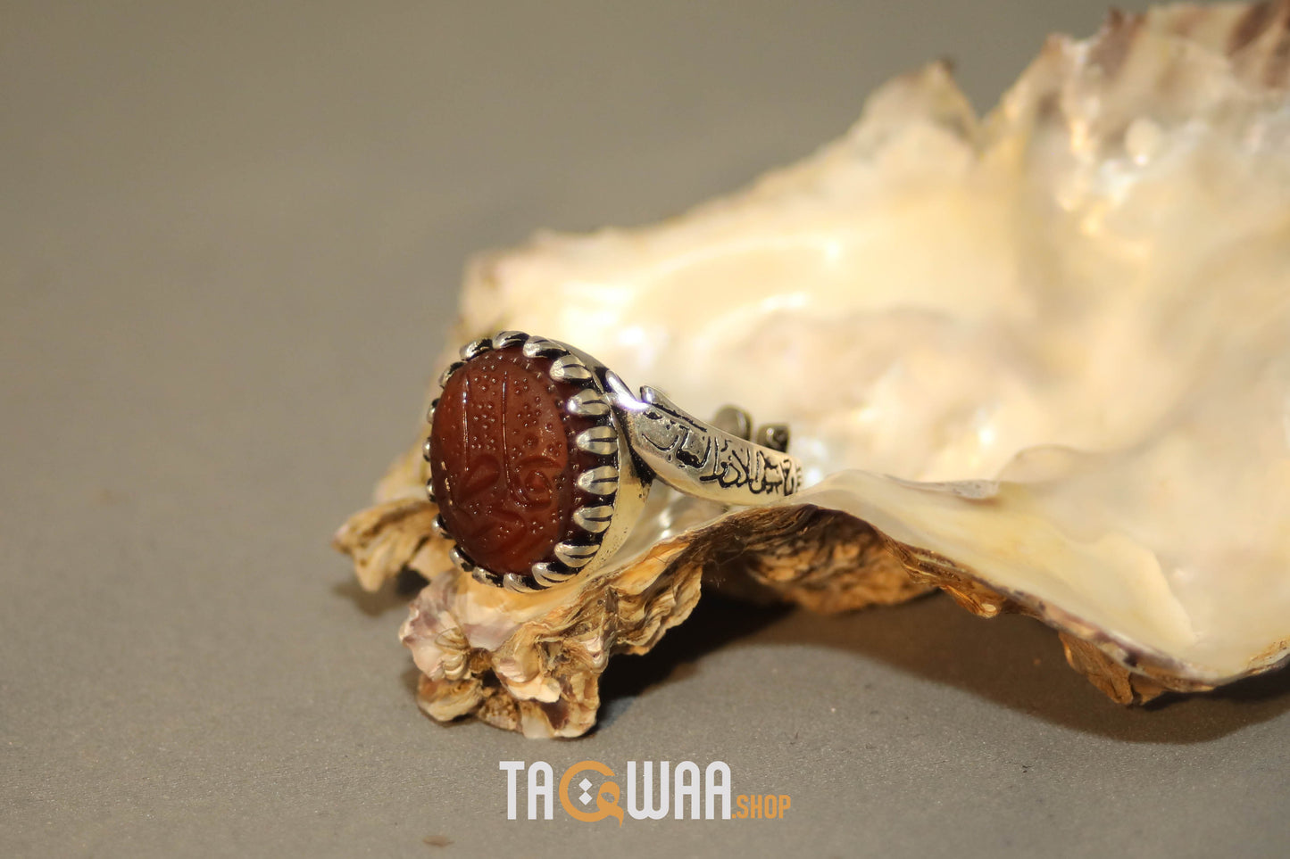 Timeless Men's Silver Ring with Yemeni Brown Aqeeq – 'ALI & FATIMA' Engraving, Adjustable Elegance