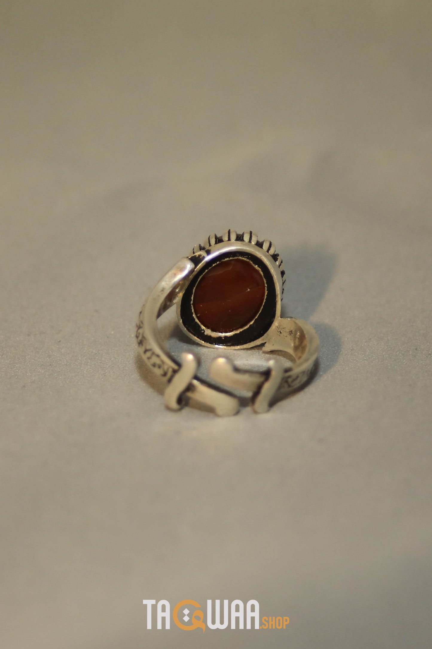 Timeless Men's Silver Ring with Yemeni Brown Aqeeq – 'ALI & FATIMA' Engraving, Adjustable Elegance