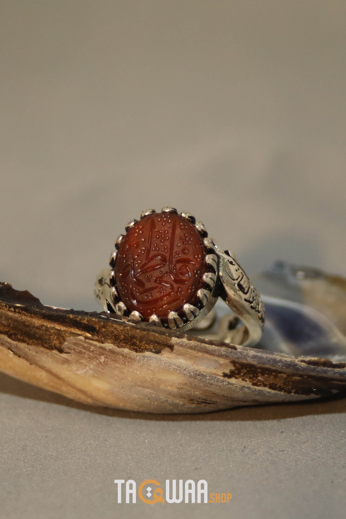 Timeless Men's Silver Ring with Yemeni Brown Aqeeq – 'ALI & FATIMA' Engraving, Adjustable Elegance