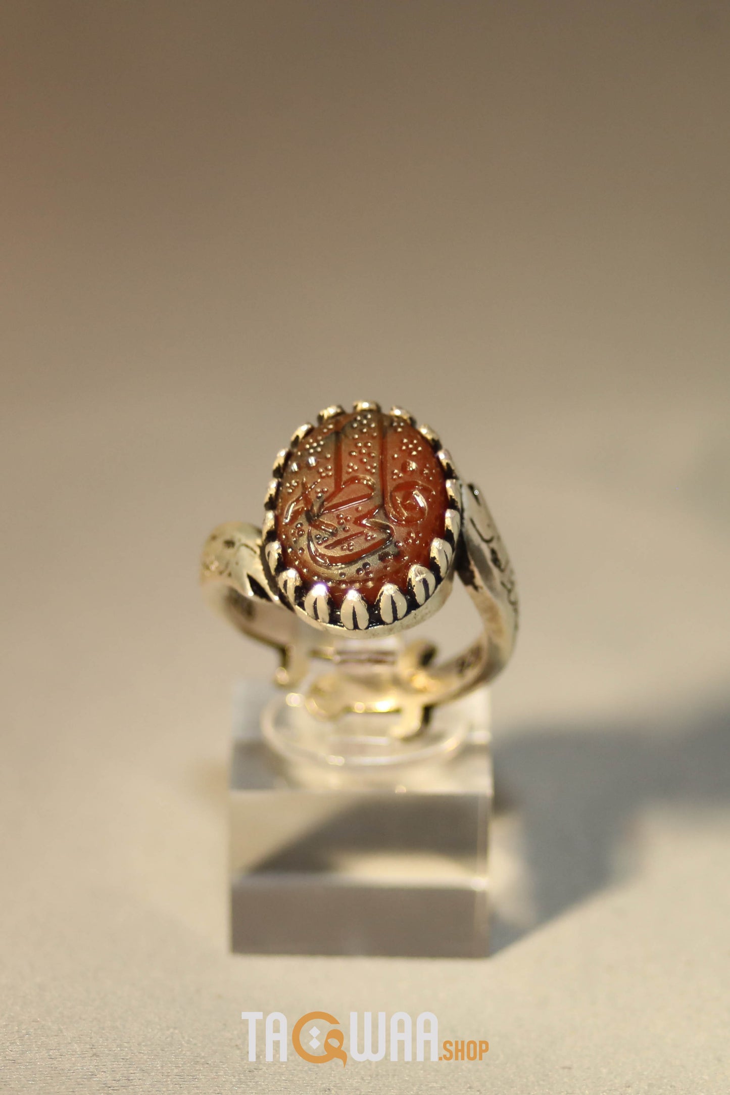 Timeless Men's Silver Ring with Yemeni Brown Aqeeq – 'ALI & FATIMA' Engraving, Adjustable Elegance