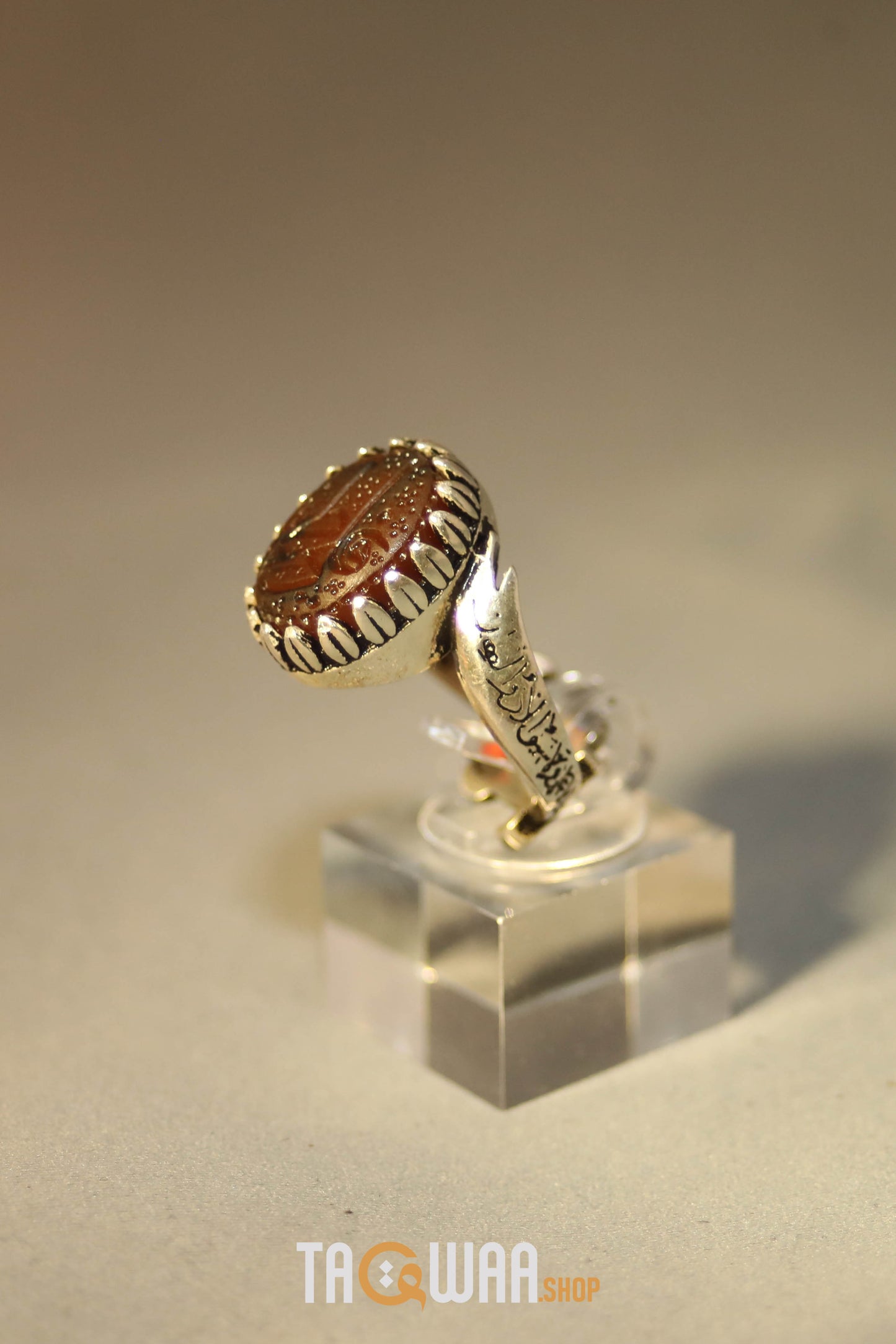 Timeless Men's Silver Ring with Yemeni Brown Aqeeq – 'ALI & FATIMA' Engraving, Adjustable Elegance