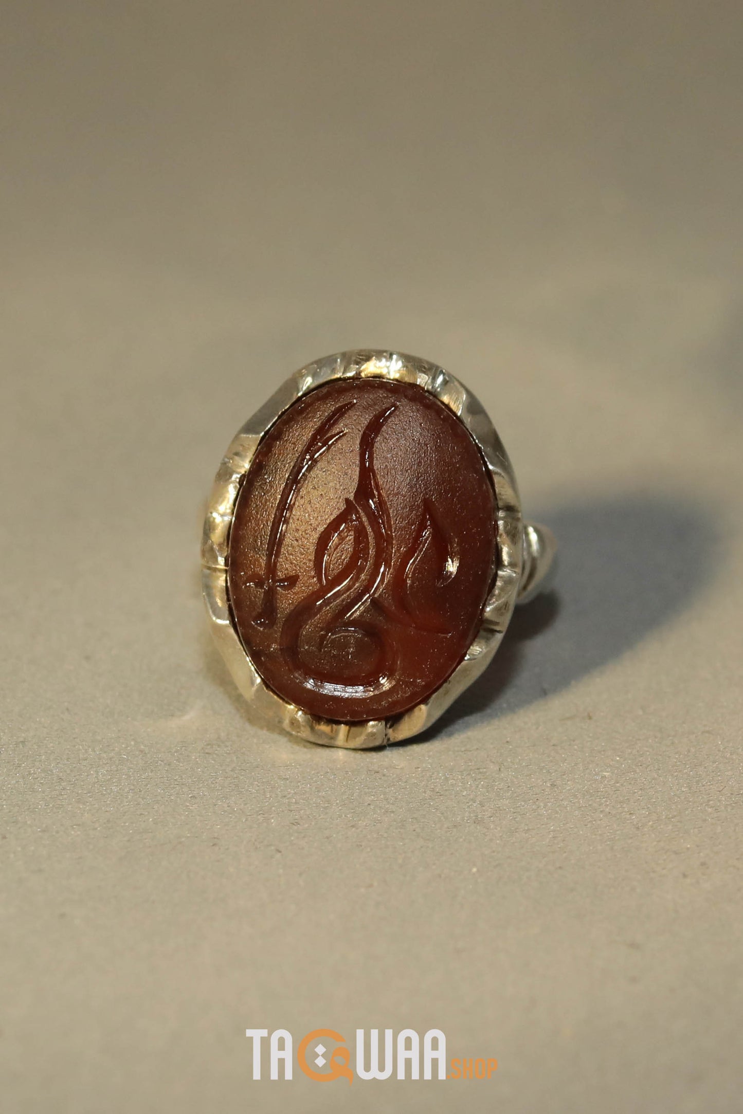 Artisan Silver Ring with Dark Cherry Yemeni Agate and 'Ali' Inscription – Timeless Elegance