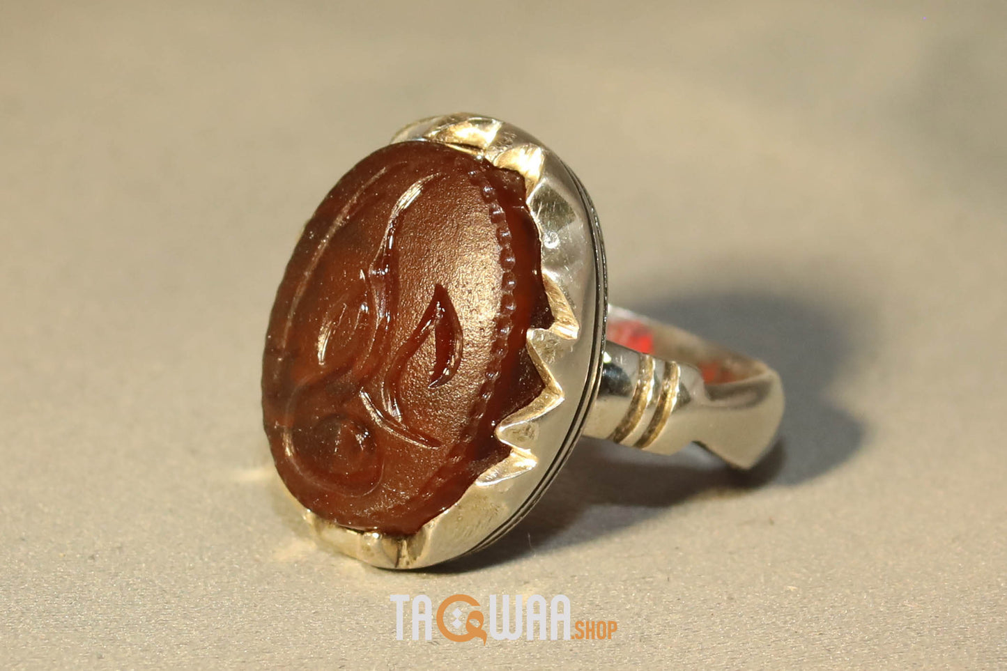 Artisan Silver Ring with Dark Cherry Yemeni Agate and 'Ali' Inscription – Timeless Elegance