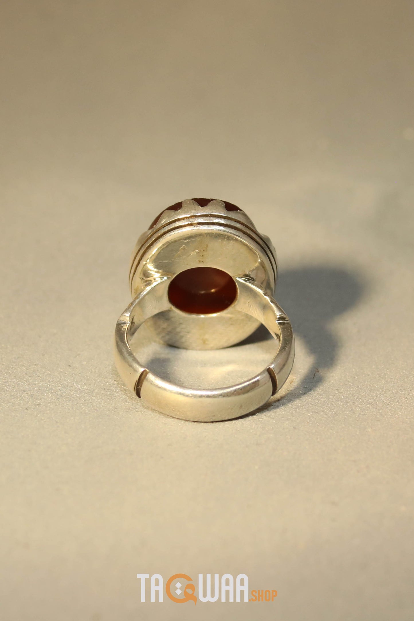 Artisan Silver Ring with Dark Cherry Yemeni Agate and 'Ali' Inscription – Timeless Elegance