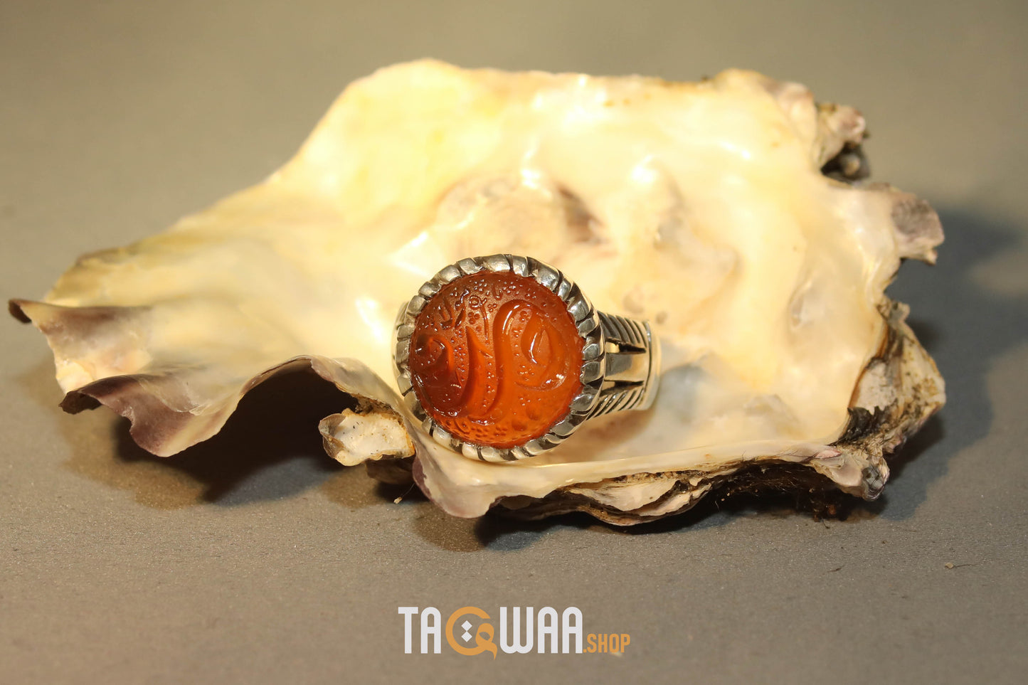 Artisan Silver Ring with Yemeni Agate & 'HUSSEIN MOWLA' Inscription