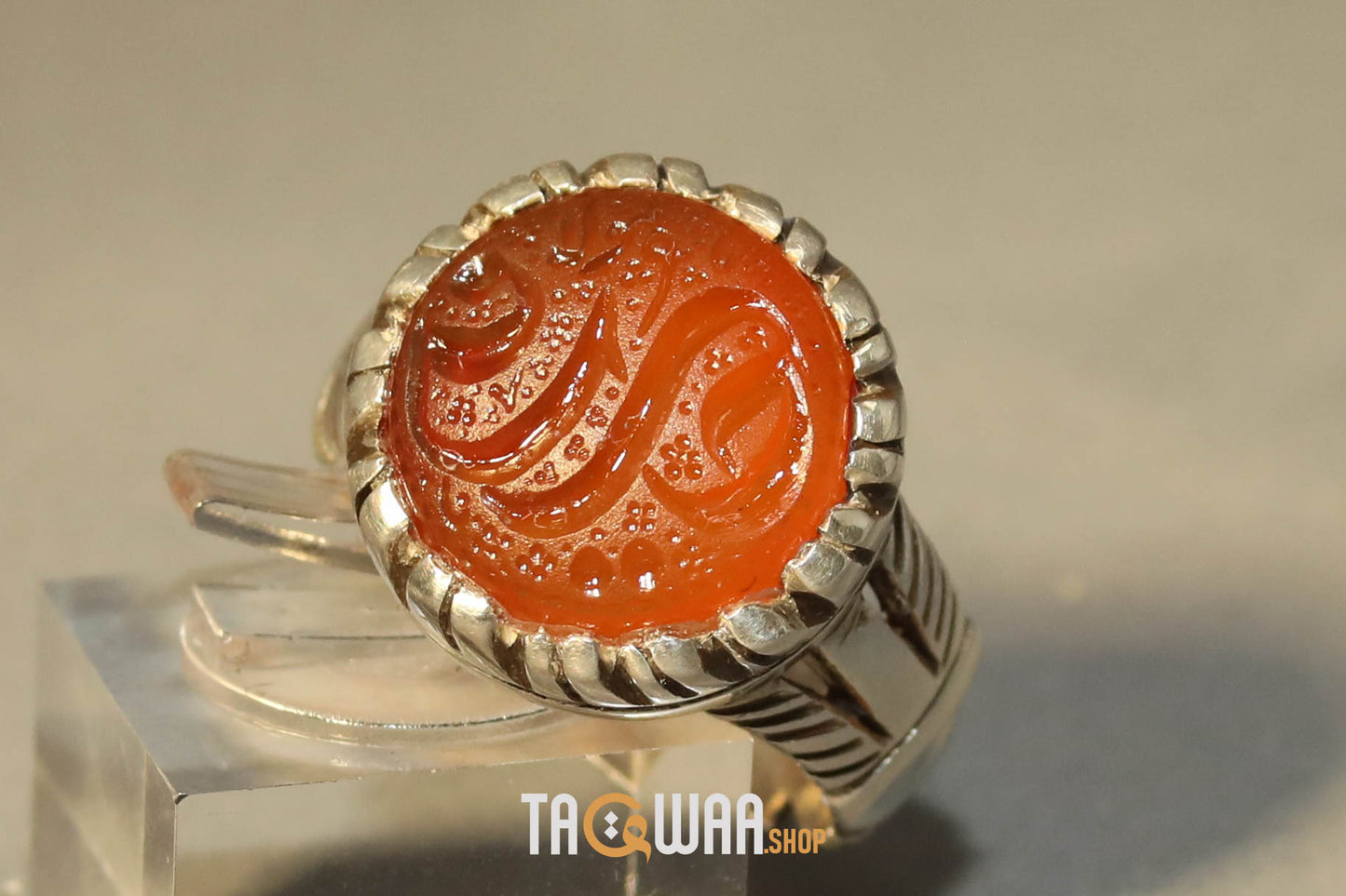 Artisan Silver Ring with Yemeni Agate & 'HUSSEIN MOWLA' Inscription