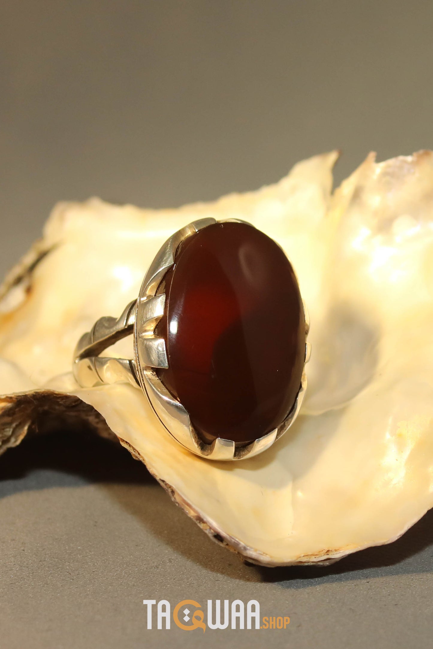 Red Yemeni Agate Aqeeq Oval Silver Ring