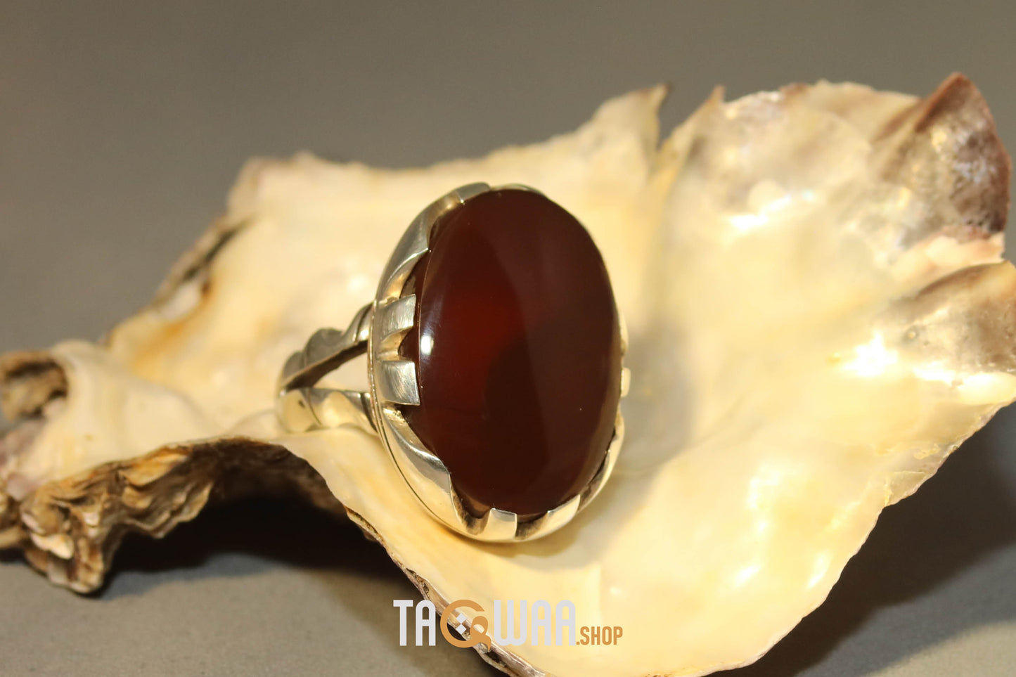 Red Yemeni Agate Aqeeq Oval Silver Ring