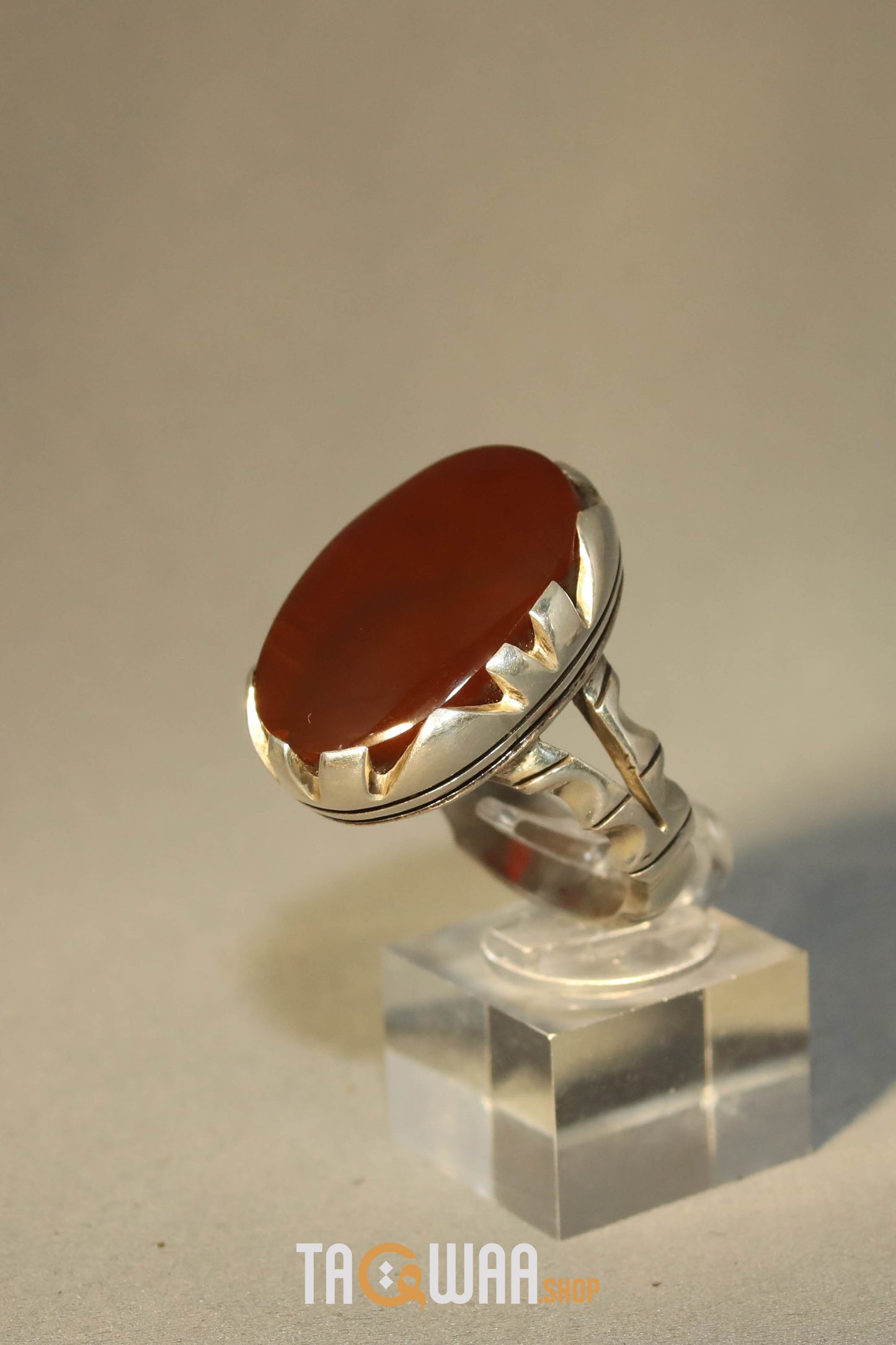Red Yemeni Agate Aqeeq Oval Silver Ring