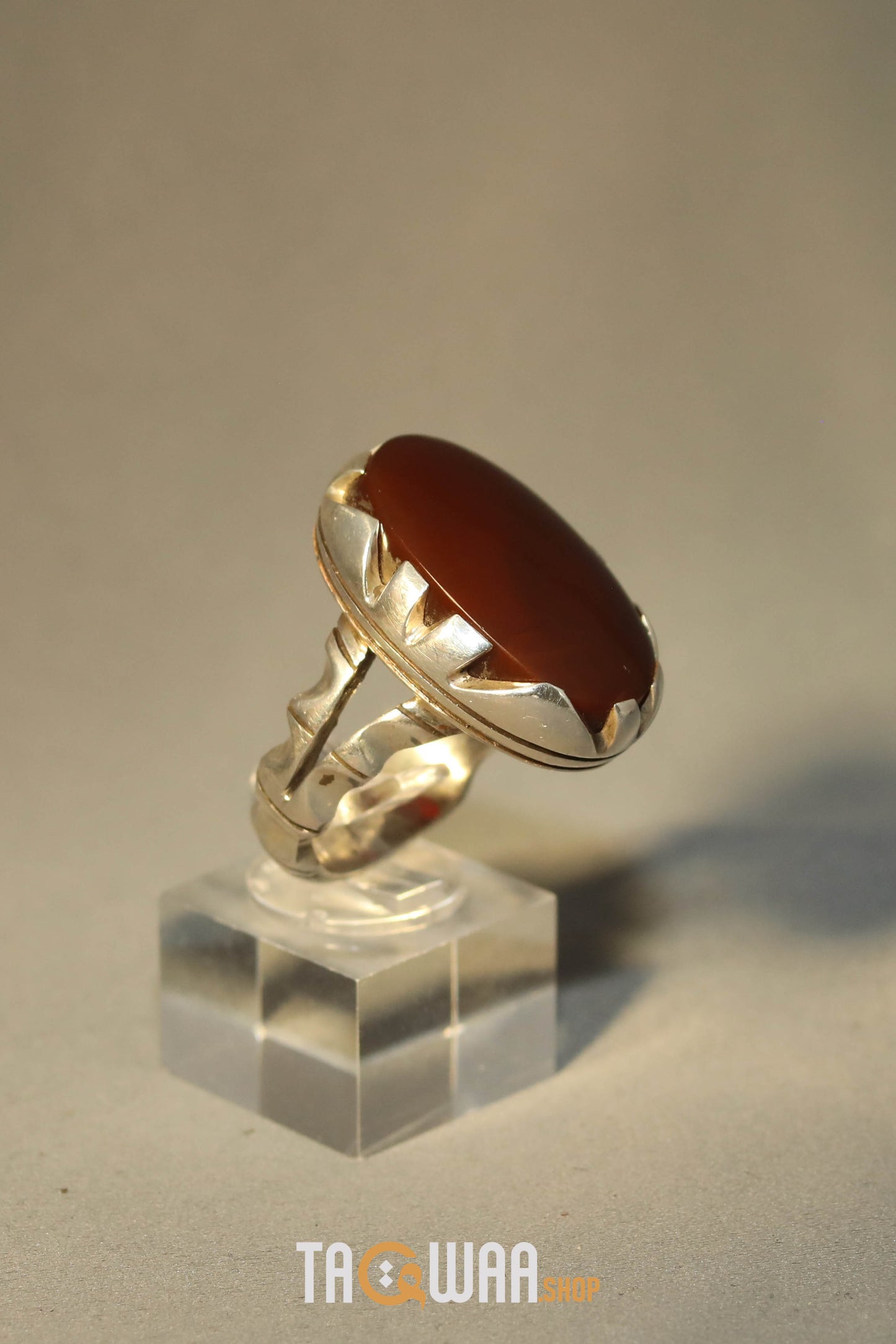 Red Yemeni Agate Aqeeq Oval Silver Ring