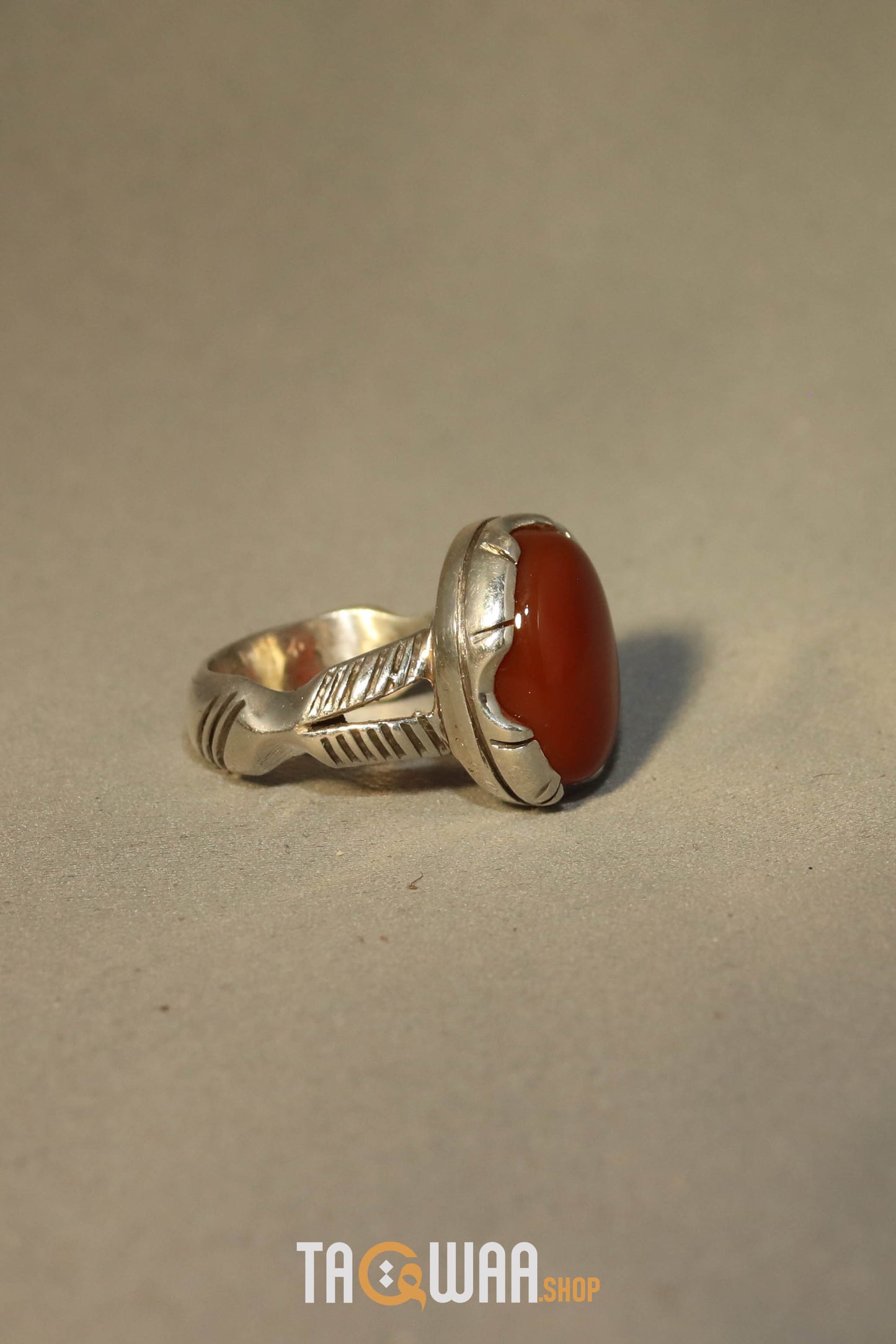 Orange Yemeni Agate Aqeeq Oval Silver Ring