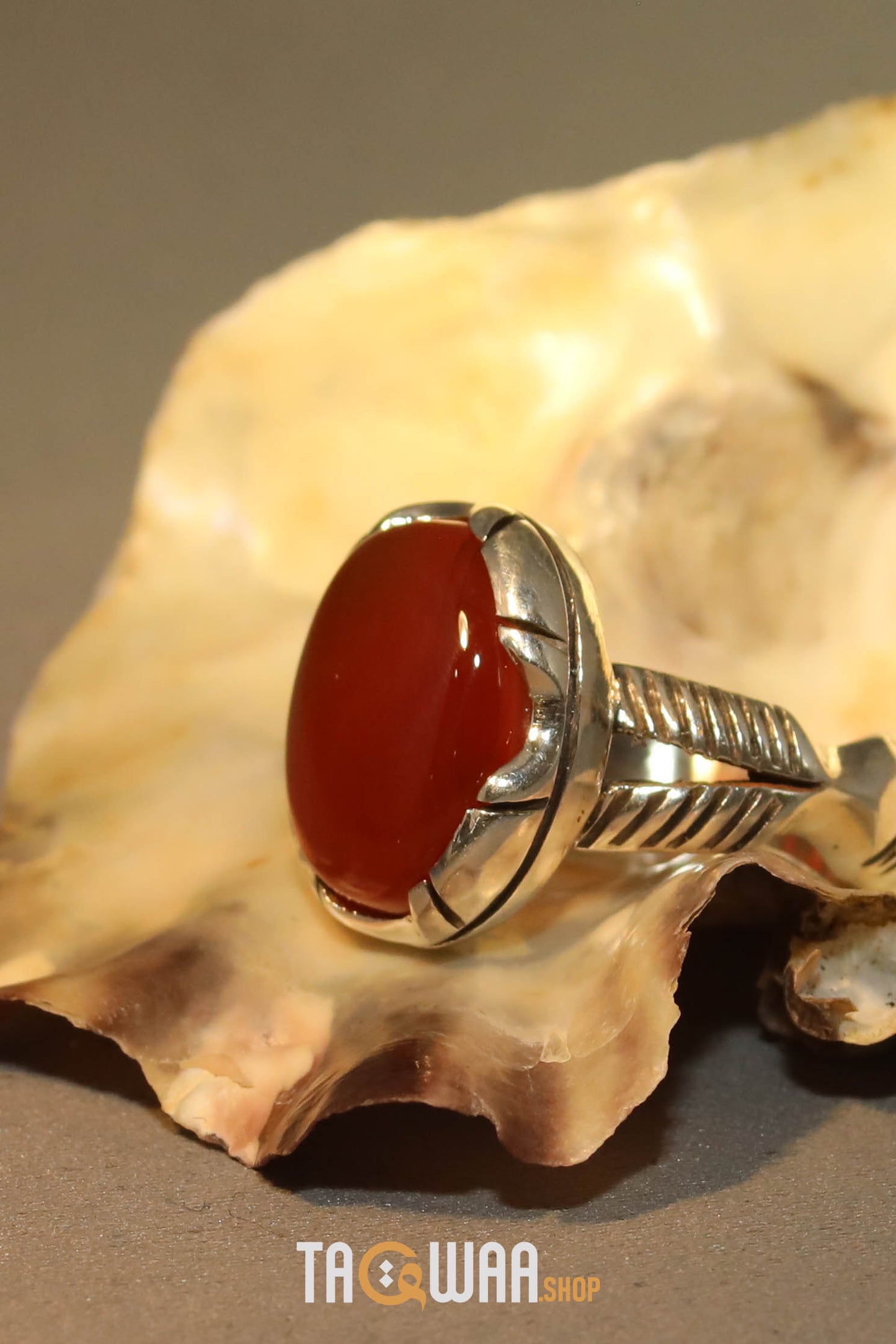 Orange Yemeni Agate Aqeeq Oval Silver Ring