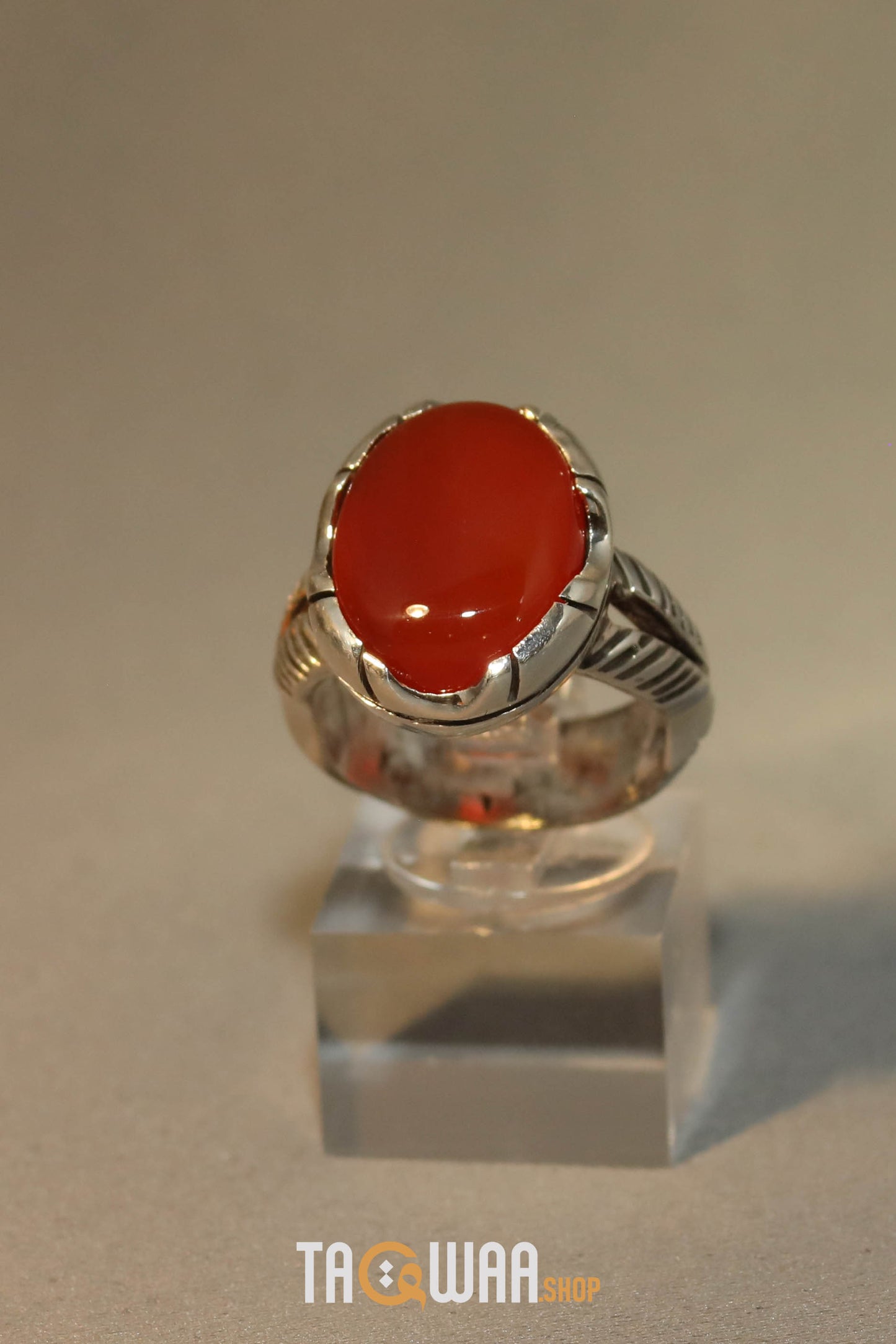 Orange Yemeni Agate Aqeeq Oval Silver Ring