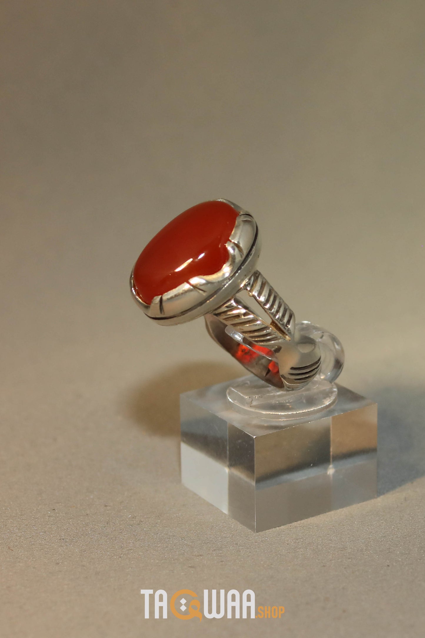 Orange Yemeni Agate Aqeeq Oval Silver Ring