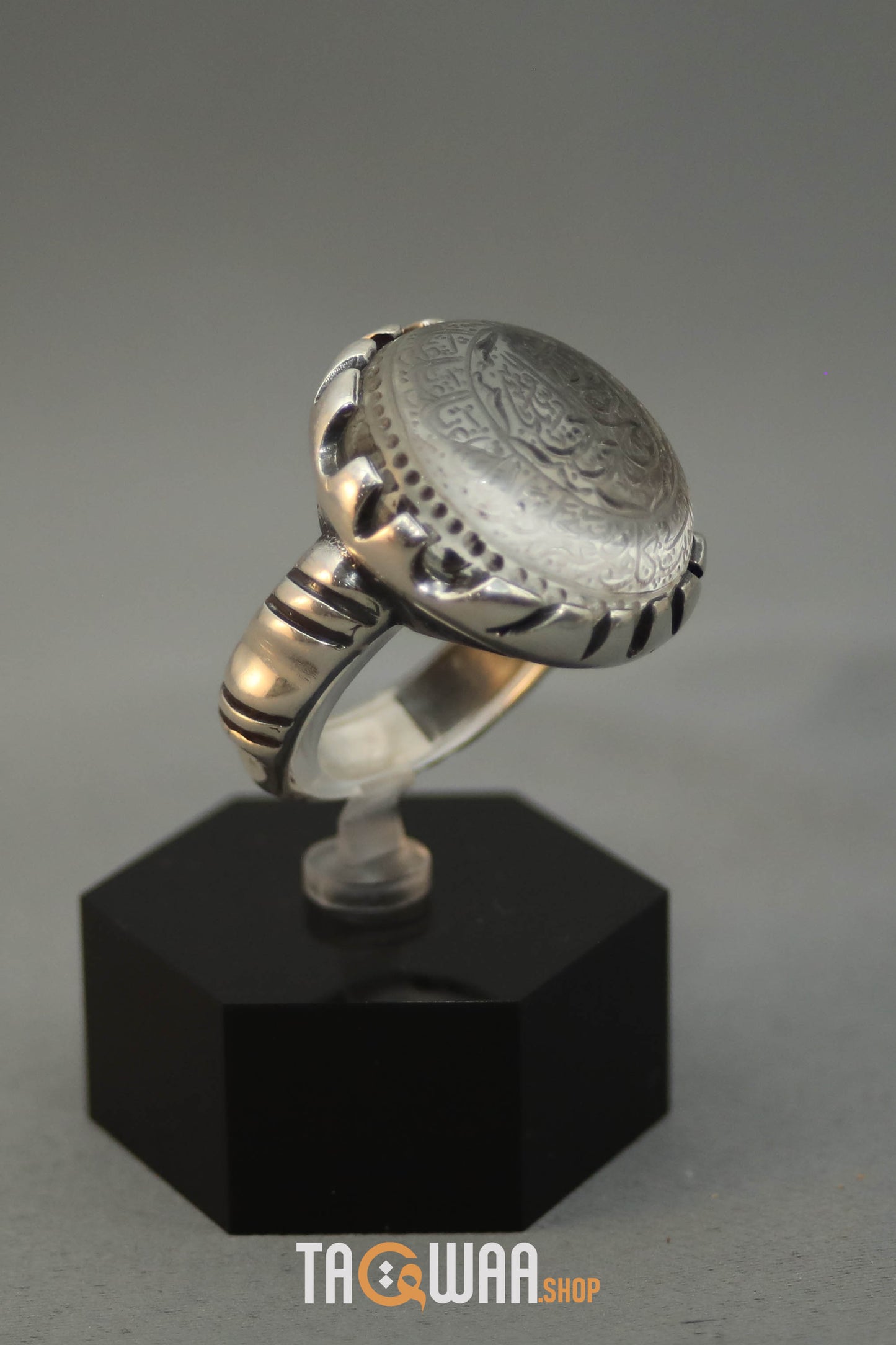 Shia Identity Silver Ring with Dur Alnajaf Stone – Engraved with Nadi Ali Dua and 'Ali Wali Allah