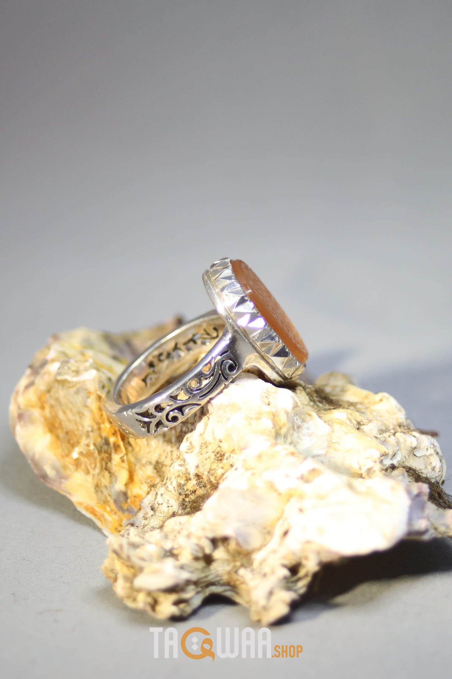 Timeless Men's Silver Ring with Yemeni Orange Aqeeq – Engraved with 'المهدي طاوس اهل الجنة
