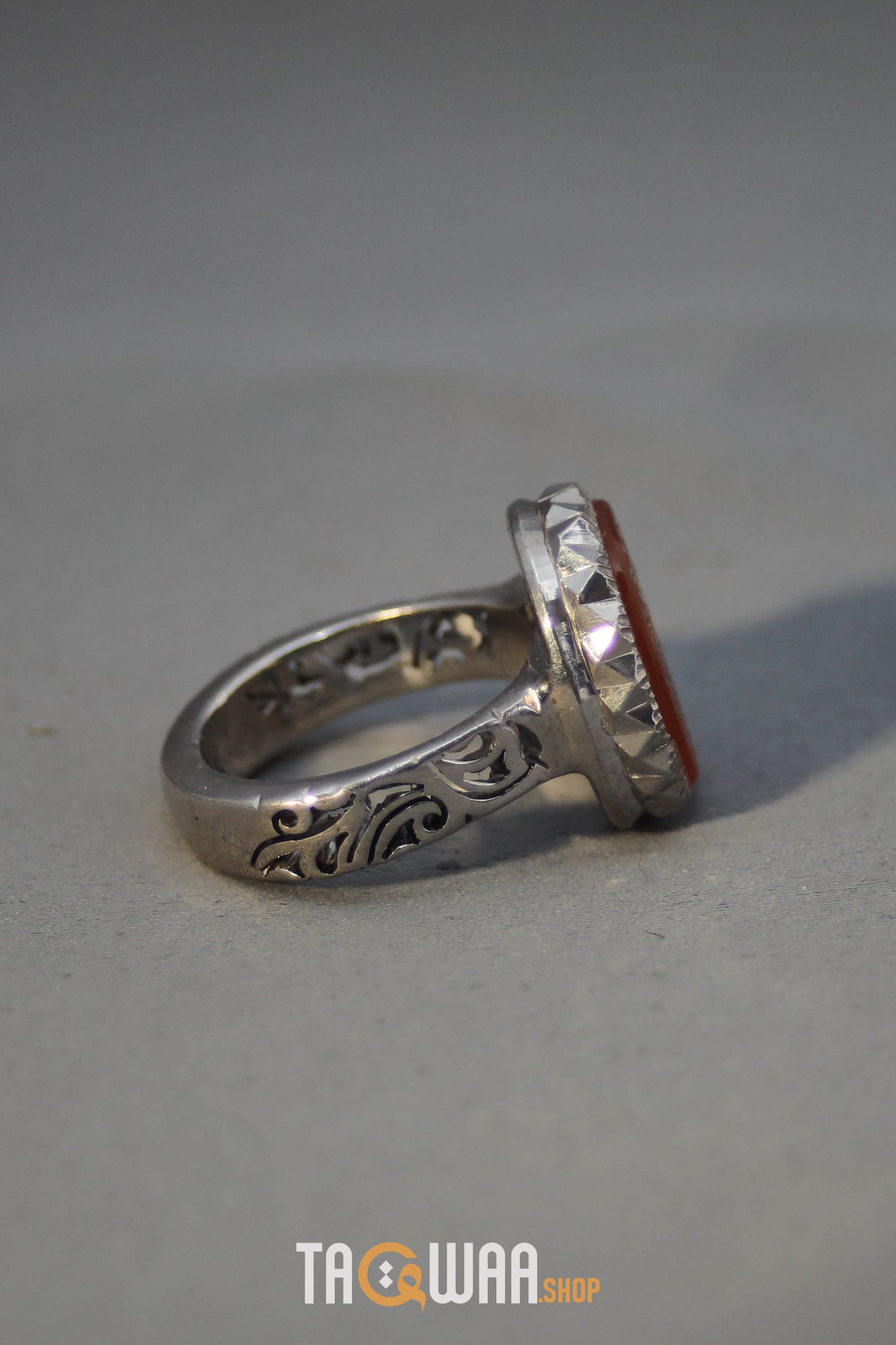 Timeless Men's Silver Ring with Yemeni Orange Aqeeq – Engraved with 'وَمَنْ يَتَوَكَّلْ عَلَى اللَّهِ فَهُوَ حَسْبُهُ