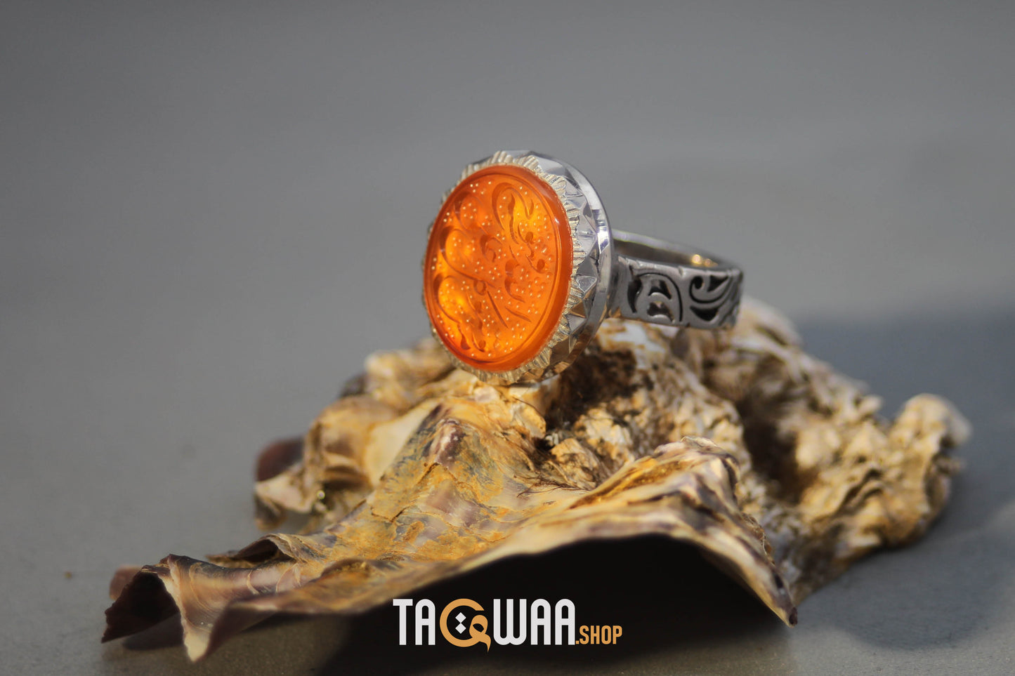 Timeless Men's Silver Ring with Yemeni Orange Aqeeq – Engraved with 'وَمَنْ يَتَوَكَّلْ عَلَى اللَّهِ فَهُوَ حَسْبُهُ