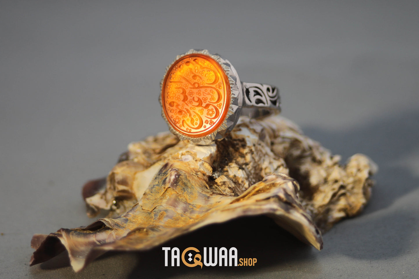 Timeless Men's Silver Ring with Yemeni Orange Aqeeq – Engraved with 'وَمَنْ يَتَوَكَّلْ عَلَى اللَّهِ فَهُوَ حَسْبُهُ