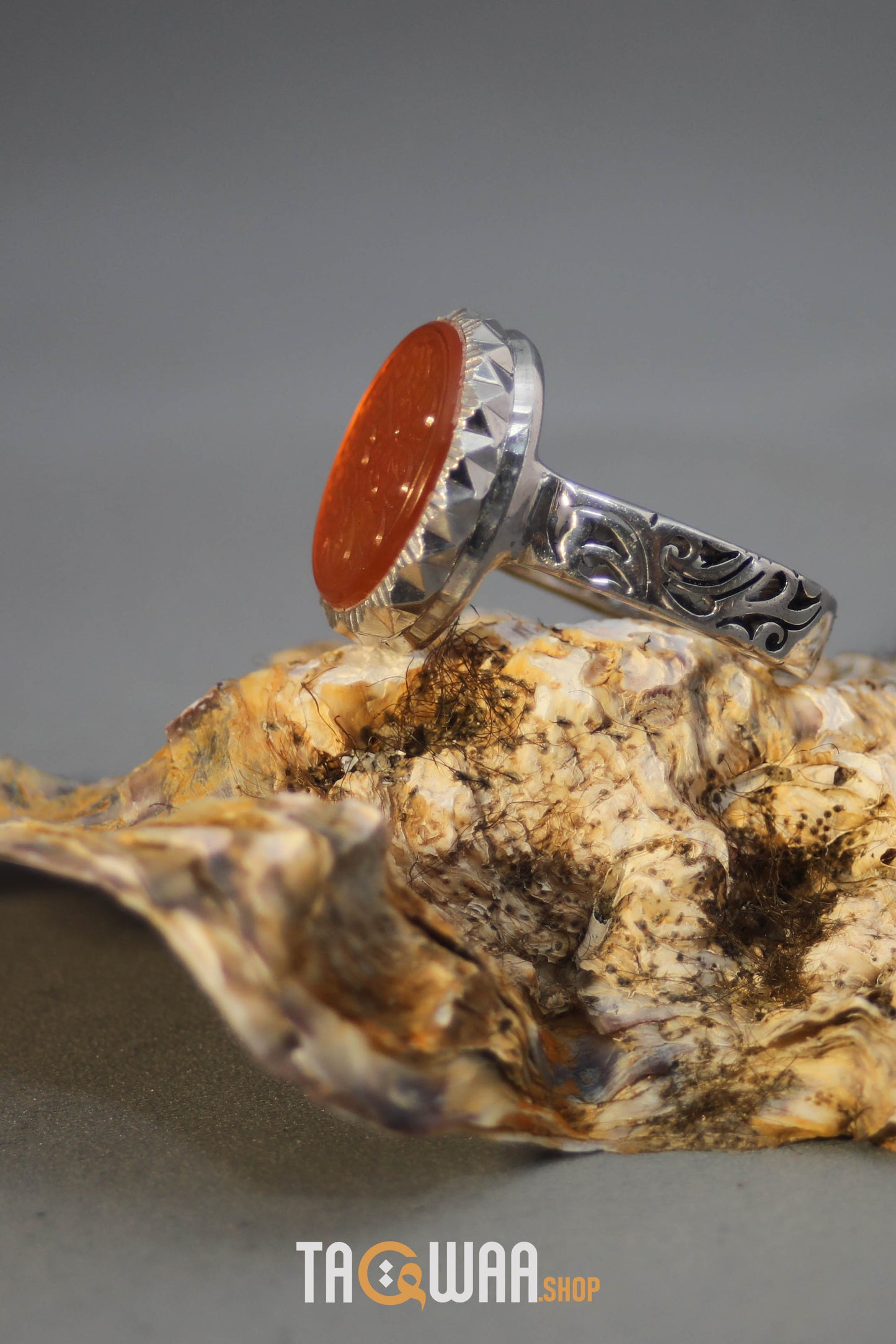 Timeless Men's Silver Ring with Yemeni Orange Aqeeq – Engraved with 'وَمَنْ يَتَوَكَّلْ عَلَى اللَّهِ فَهُوَ حَسْبُهُ
