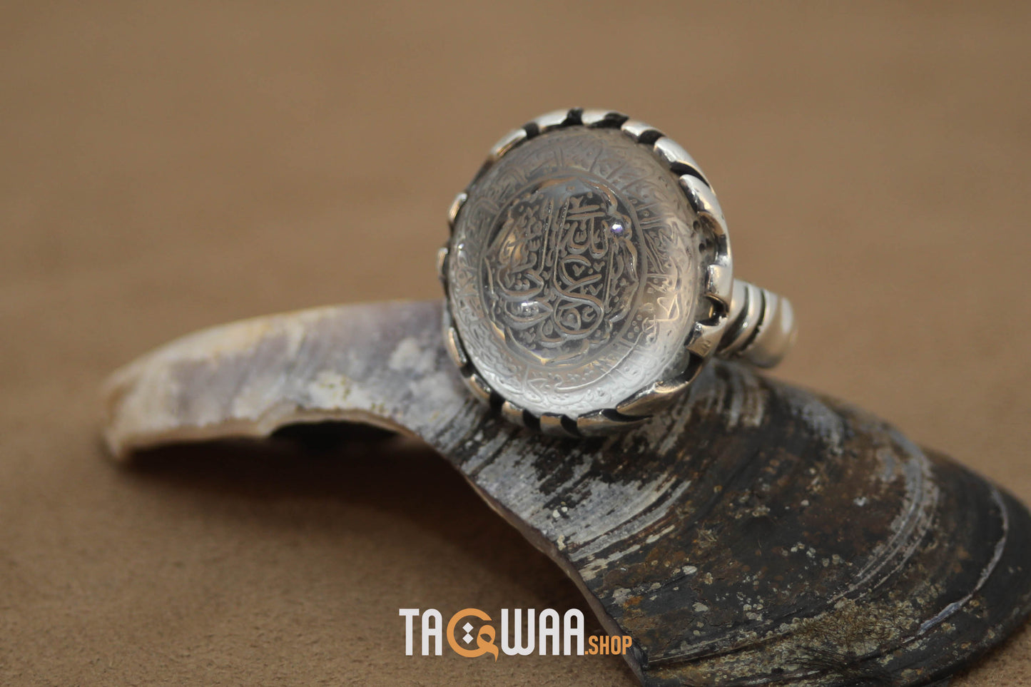 Shia Identity Silver Ring with Dur Alnajaf Stone – Engraved with Nadi Ali Dua and 'Ali Wali Allah
