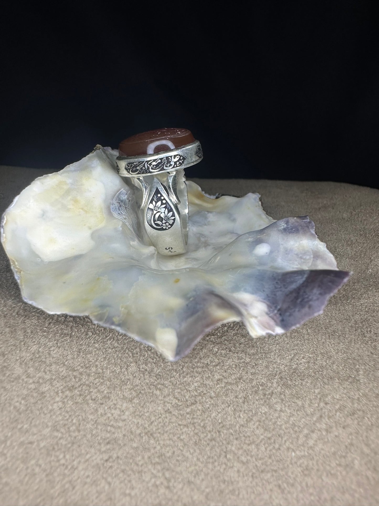 Yemeni Brown Aqeeq Sterling Silver Ring اللهم انت ثقتي Inscription (Men)