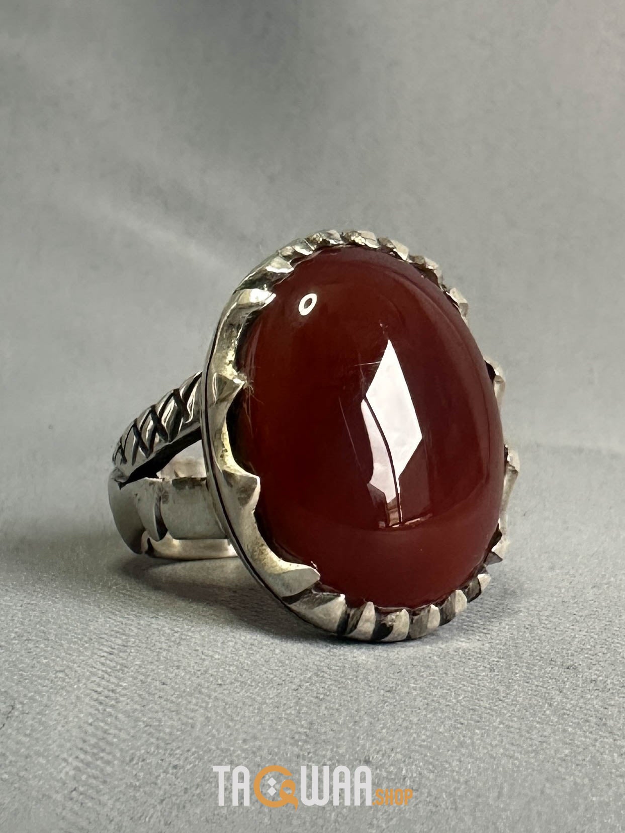 Red Yemeni Agate Aqeeq Oval Silver Ring