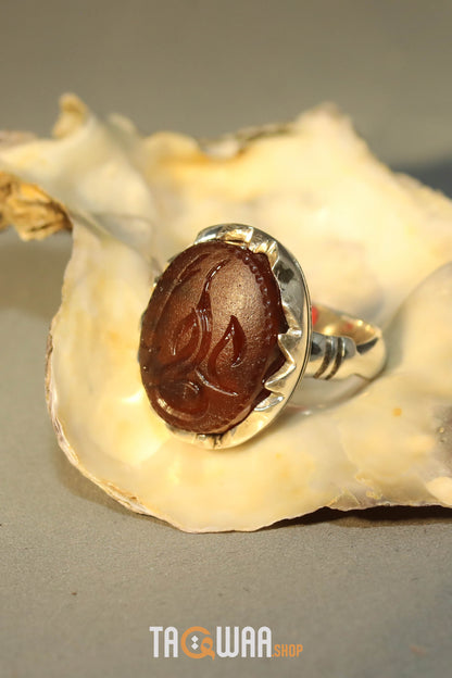 Artisan Silver Ring with Dark Cherry Yemeni Agate and 'Ali' Inscription – Timeless Elegance