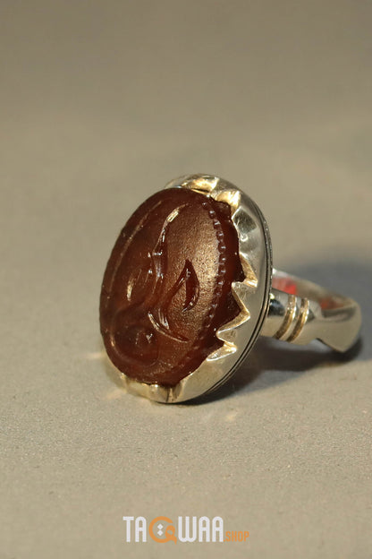 Artisan Silver Ring with Dark Cherry Yemeni Agate and 'Ali' Inscription – Timeless Elegance