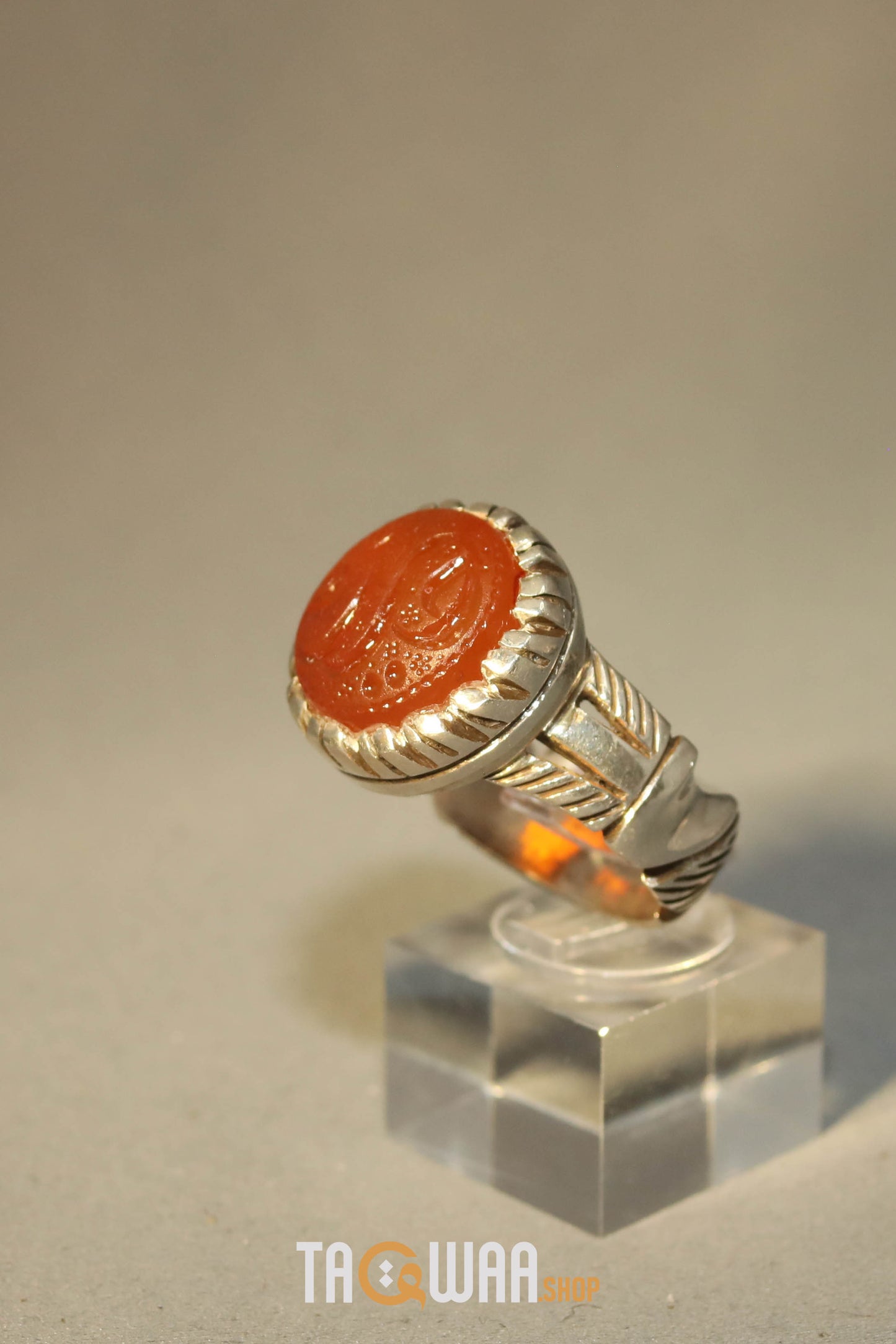 Artisan Silver Ring with Yemeni Agate & 'HUSSEIN MOWLA' Inscription
