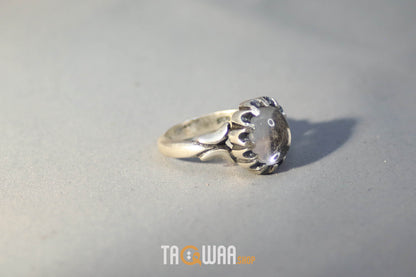 Elegant Silver Ring Featuring a Dur Al Najaf Stone