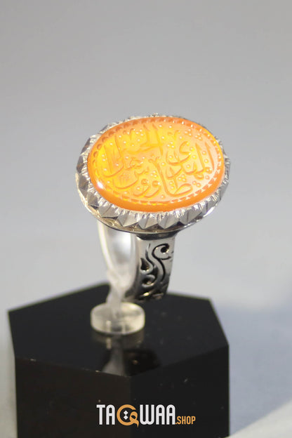 Timeless Men's Silver Ring with Yemeni Orange Aqeeq – Engraved with 'المهدي طاوس اهل الجنة
