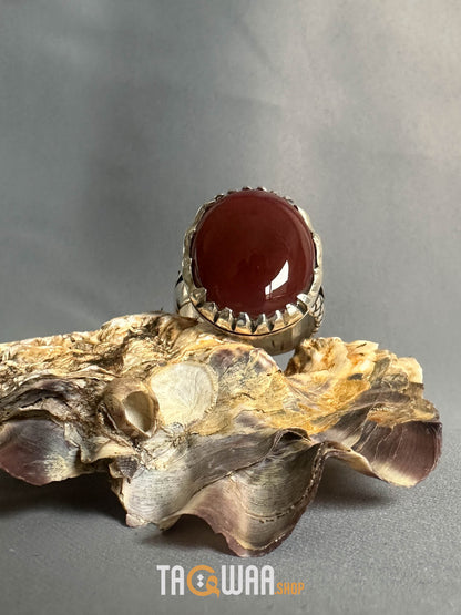 Red Yemeni Agate Aqeeq Oval Silver Ring